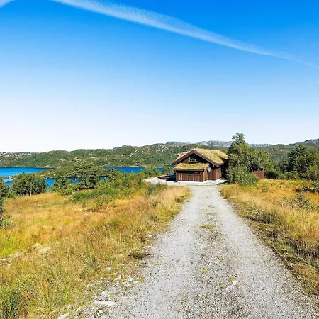 8 Person Holiday Home In Tjorhom *