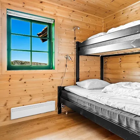 8 Person Holiday Home In Tjorhom *
