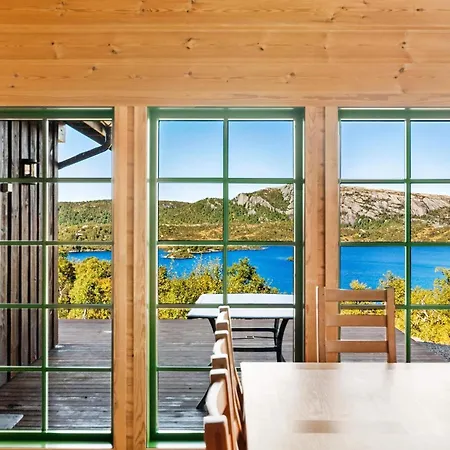 8 Person Holiday Home In Tjorhom Feriehus *